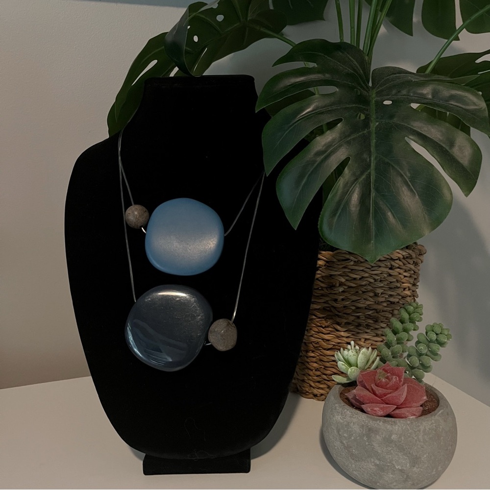 alisha d floating stone statement necklace